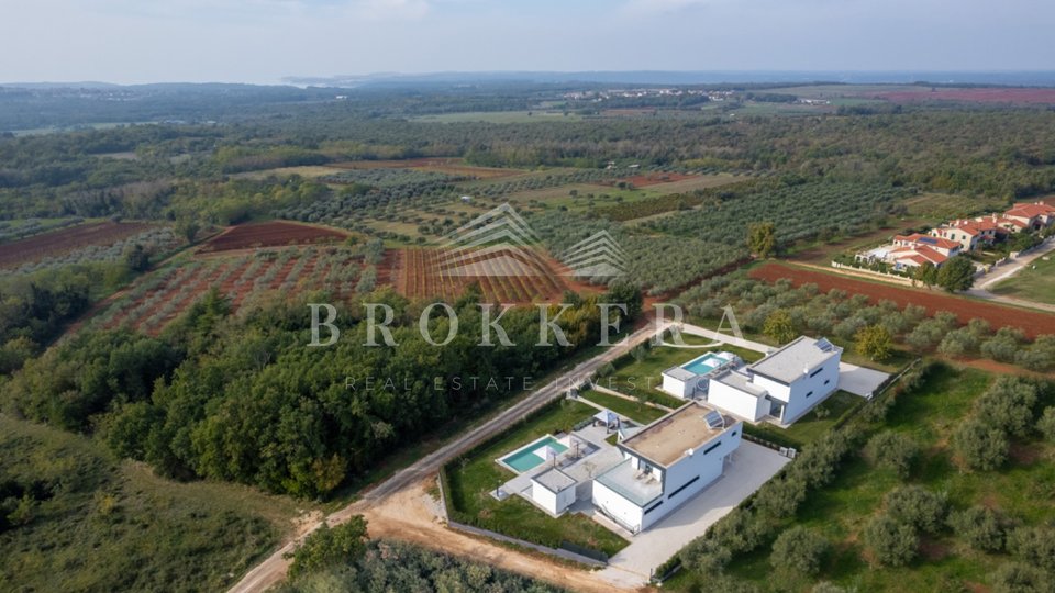 VILLA WITH SWIMMING POOL, KAŠTELIR, 403 m2