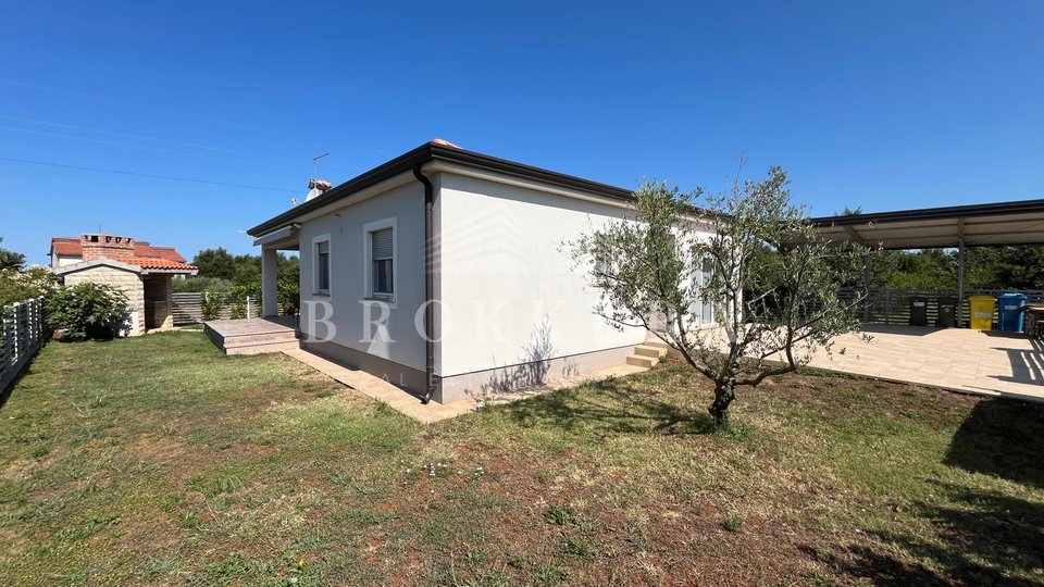 GROUND HOUSE WITH SWIMMING POOL, 126 m2