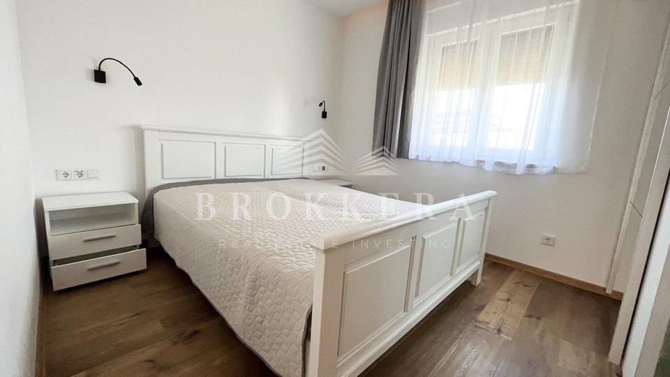 PRIZEMNICA S BAZENOM, 126 m2