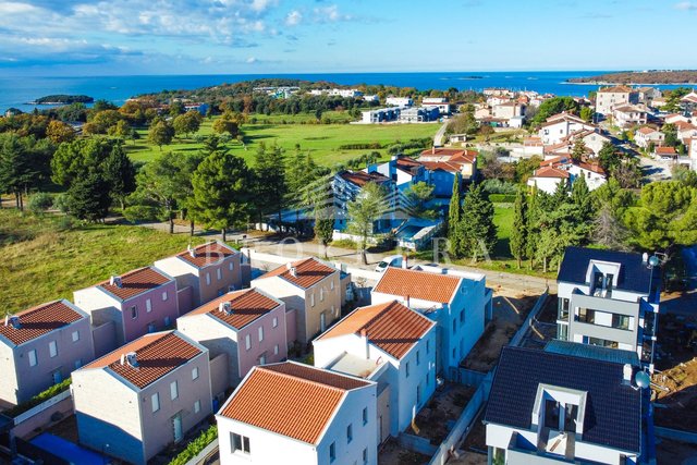 CASA A SCHIERA VICINO AL MARE, 110 mq