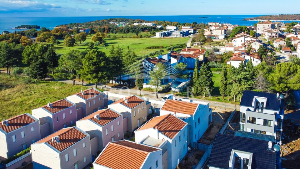 CASA A SCHIERA VICINO AL MARE, 110 mq