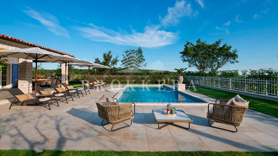 Luxury villa with pool near Kanfanar